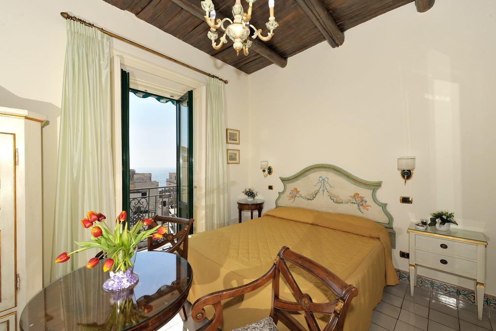 Residenza Del Duca Amalfi Oda fotoğraf
